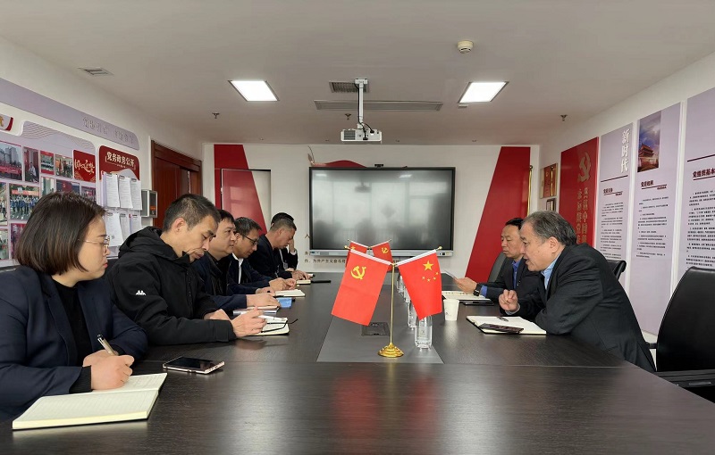 公司生產(chǎn)技術(shù)部和市場(chǎng)營(yíng)銷部就“三品”建設(shè)展開深入交流